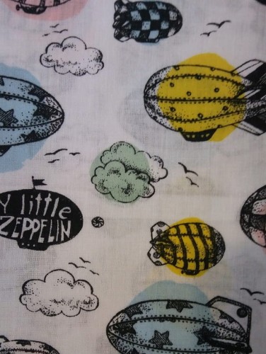 POSZEWKA bawełna STEROWIEC balon ZEPPELIN 40x40